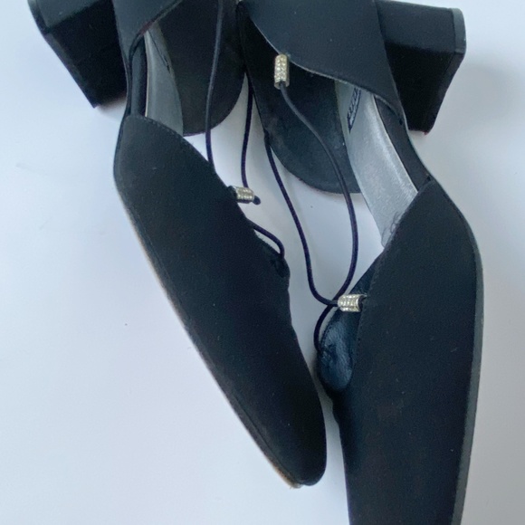 Stuart Weitzman black D'Orsay black shoes size 6B - Picture 4 of 5